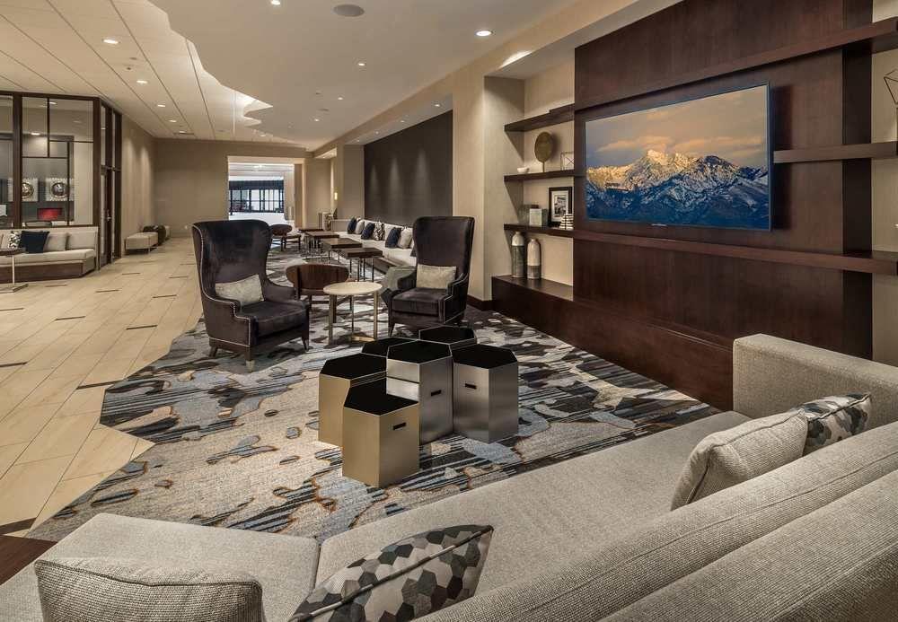 Marriott & Conference Center Hotel 4*