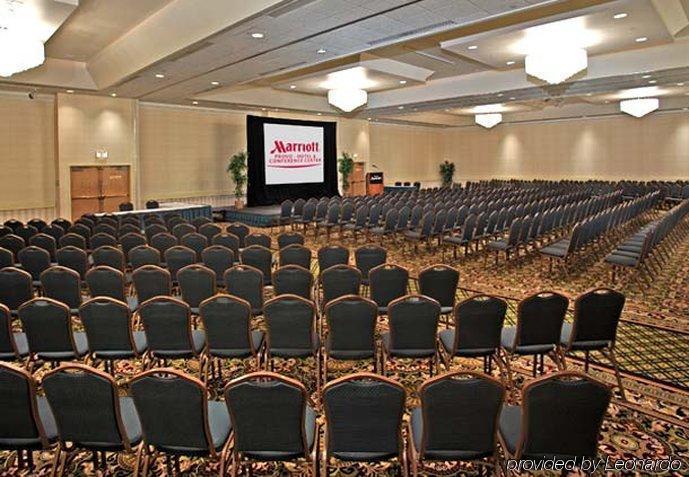 Marriott & Conference Center Hotel 4*
